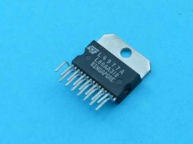 L-4977A 5,1-40V/7A Multiwatt15V UKŁAD