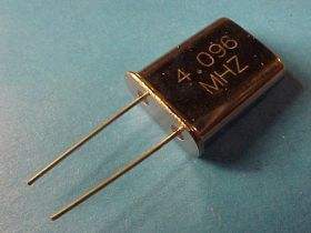 Q4,096MHz rezonator kwarcowy HC49/U