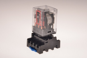 Przekaźnik OMRON MK3P-I ( R15 3P ) / 24V DC