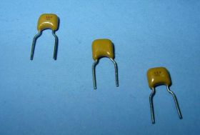 68pF KOND.MONOLITYCZNY (100SZT)