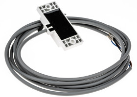 Czujnik zbliżeniowy Pojemnościowy 10 mm RS PRO Niewpuszczany 10→ 30 V DC długość 50mm w obudowie prostokątnej