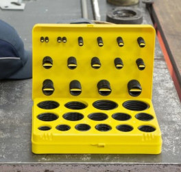 Zestaw oringów, wymiary metryczne Nitryl, Kit Contents 385 szt. RS PRO