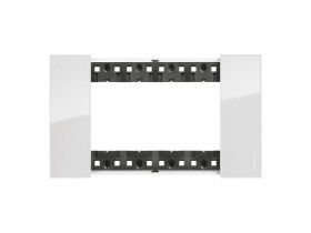 LIVING NOW Ramka 4 moduły - ice KA4804DW LEGRAND