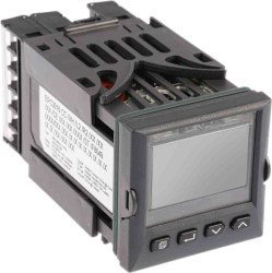 Sterownik PID Eurotherm Uz: 100 → 230 V AC wyjście 1 logiczny, 2 przekaźniki wejście Prąd i napięcie, Wejście mV,