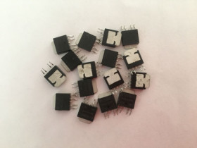 1V 1A 010GN01 PQ010GN01 SMD SC-63 SHARP STABILIZATOR