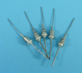 D-814B 9V DIODA ZENERA ZSRR 8-9,5V