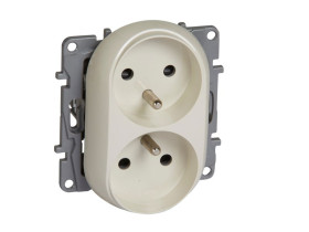 NILOE Gniazdo podwójne do ramek wielokrotnych zaciski śrubowe kremowe z przesłoną 764642 LEGRAND