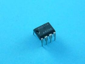 M6M-80011 DIP-8 UKŁAD