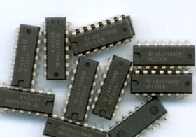 UA723 (=UL7523) DIL14 UKŁAD SCALONY