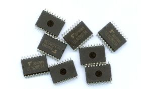 ULN2803AG SMD SOP18W UKŁAD SCALONY