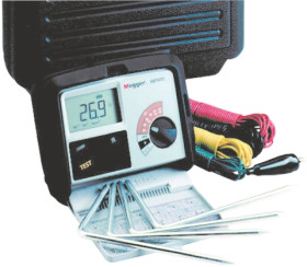 Tester uziemienia 1000-345 200kΩ ±2% + 3 cyfry LCD CAT IV 100 V 3 godz. AA Akumulator 203 x 78 x 148mm 1kg 148mm