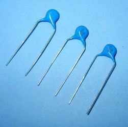 100pF/3kV 10mm 10% KOND.CERAM.100SZT