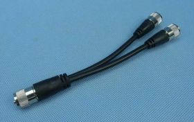 ROZG.WT.UHF->2xWT.UHF Z PRZEWODEM