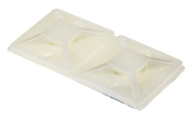 Uchwyt opaski kablowej do opasek 4.6mm długość 19.5mm szerokość 19,5 mm średnica otworu 3.2mm RS PRO Naturalny