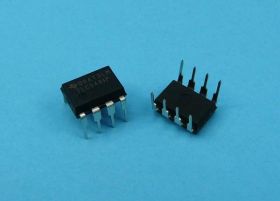 TLC-549-IP DIP-8 UKŁAD