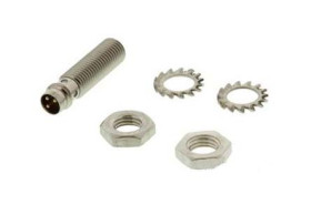 Czujnik zbliżeniowy M8 Indukcyjny 2 mm Turck Wpuszczany 10 → 30 V DC długość 31mm Gwintowany