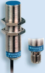 Czujnik zbliżeniowy M12 Indukcyjny 7 mm Telemecanique Sensors Niewpuszczany 12 → 24 V dc długość 54.5mm