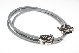 Kabel szeregowy, długość 1.5m, złącze A: 15-pinowe D-Sub, złącze B: 15-pinowe D-Sub