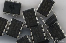 ICE2BS01 DIL8 UKŁAD SCALONY