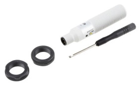 Czujnik pojemnościowy PNP 5 mm cylindryczny M18 x 1 200 mA 10 → 30 V DC IP67