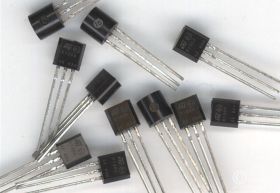 2STX1360 (X1360) N 80/60V 3A 1W TO-92 TRANZYSTOR