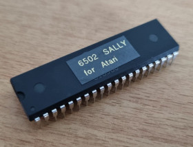 Atari 'Sally' CPU - C014806 6502C