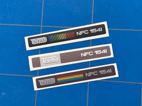 NFC 1541 TAPTO case badge (set of 3)
