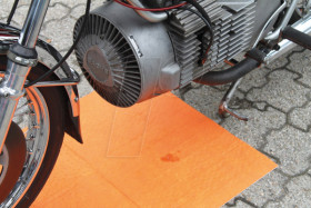 Garage - Oil collecting mat, up to 2 liters