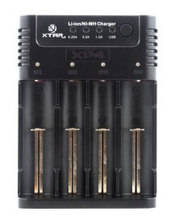 Szybka ładowarka do akumulatorów cylindrycznych Li-ion i Ni-MH 18650 Xtar XP4