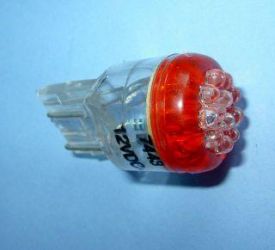 7443-12R LED RED WCISKANA