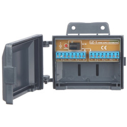 Rozdzielacz DC zasil. LZ-1 Wej. DC5,5/2,1 wyj. 8x ARK (do kamer) łączówka zasilania