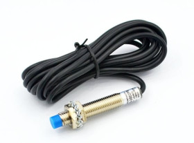 LM8-3002PB czujnik indukcyjny M8, PNP / NC, zakres działania 2mm