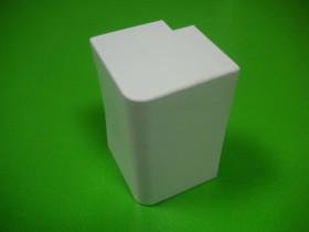 Narożnik zewnętrzny do listwy elektroinstalacyjnej NZ 25x15 68199