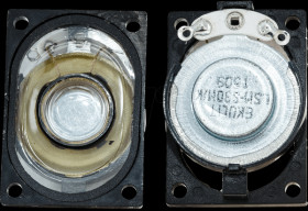 130025 Plastic speaker, solder connection