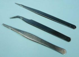 ZESTAW 3 PĘSET ANTYMAGNETYCZNYCH