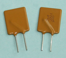 Bezpiecznik polimerowy 4A 30V RUEF400 Pbf