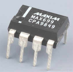 MAX699CPA