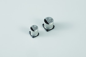 Aluminiowy kondensator elektrolityczny 150μF 25V dc SMD Nichicon 8(Dia.) x 10mm