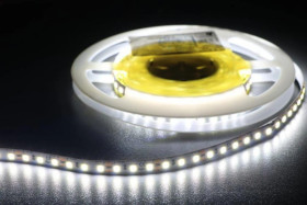 HQS-9.6W-120LED-W-12V-5m Profesjonalna taśma LED 9.6W/m, 12V, 120LED 2835 biała, 6500K, IP33