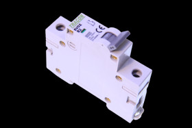 Wyłącznik nadprądowy bezpiecznik 1P B 10A 6kA Tracon