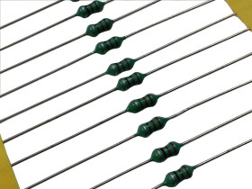 Dławik osiowy 22uH 3x7mm 130mA 3,40om