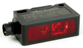 Czujniki fotoelektryczne Retrorefleksyjny w obudowie prostokątnej Allen Bradley NPN/PNP zakres 100 → 6000 mm LED