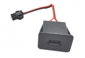 GNIAZDO USB-C DO OBUD ZATRZASK PRZEW10CM