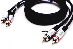 KABEL RCA 2 RCA - 2 RCA + STEROWANIE 2,5M VITALCO RKD250
