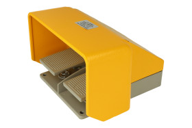 Przełącznik; nożny pedał; YDT1-20; ON-(OFF)+OFF-(ON); monostabilny; śrubowe; 2 tory; 2 pozycje; podwójny; z osłoną; 15A; 250V AC