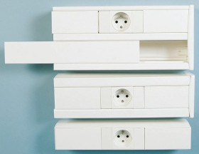 Akcesoria do koryt kablowych PVC Złącze kołnierzowe Logix 85 x 50mm Planet-Wattohm