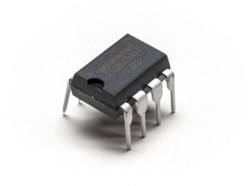 Adafruit W25Q80BV - 1 MByte SPI Flash
