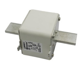 Bezpiecznik z wyśrodkowanym wyprowadzeniem 700 690V S3 aR Socomec