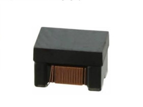 Cewka indukcyjna drutowa SMD 11 μH 25% Idc 300mA, rdzeń ferrytowy