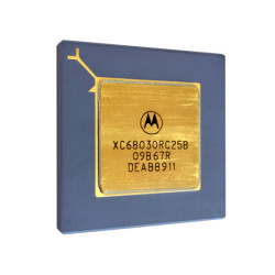Motorola XC68030RC25B (CPU, 25 MHz)